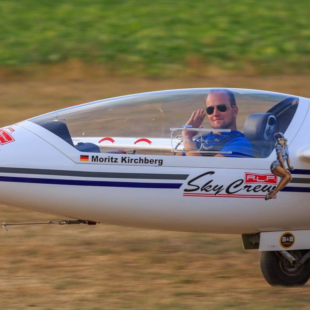 Swift S-1 GFK/CFK 3,33m – Seglerversion in grün | CNC Luftsporttechnik